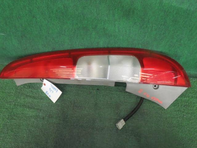 Right Tail Light HONDA Life 2005 CBA-JB6 — photo 1