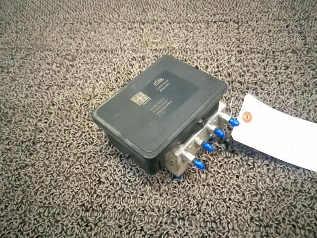 ABS Actuator SUZUKI Swift 2020 CBA-ZC33S 5613052R10 — photo 1