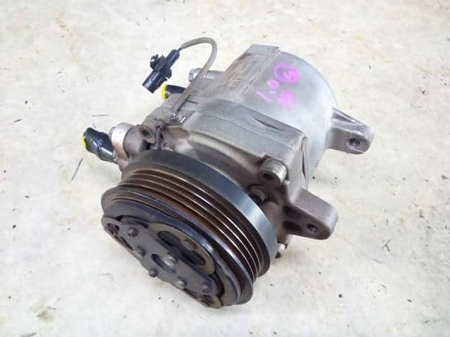 A/C Compressor SUZUKI Every 2017 HBD-DA17V 9520064P01 — photo 1