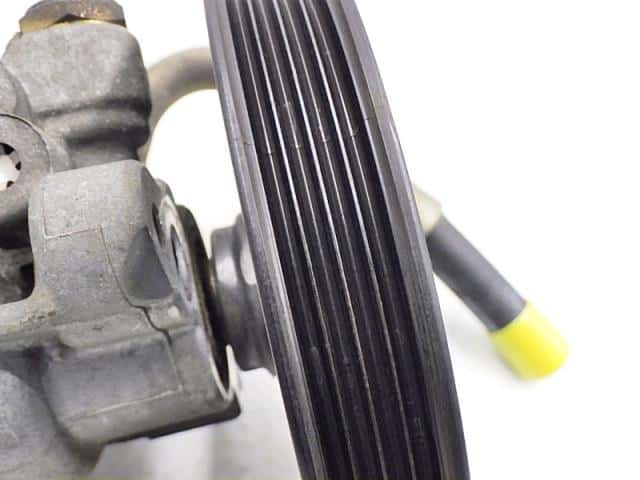 Power Steering Pump MITSUBISHI Pajero Mini 1996 E-H56A — photo 4