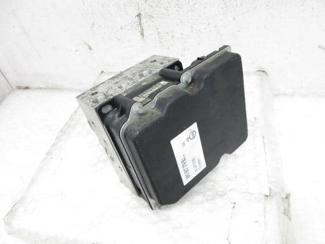 ABS Actuator AUDI Audi a5 2011 ABA-8TCDNL 8K061451 — photo 4