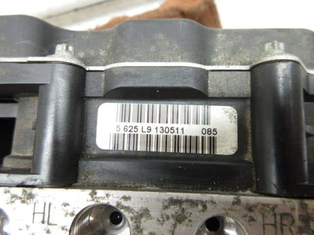 ABS Actuator AUDI Audi a5 2011 ABA-8TCDNL 8K061451 — photo 7