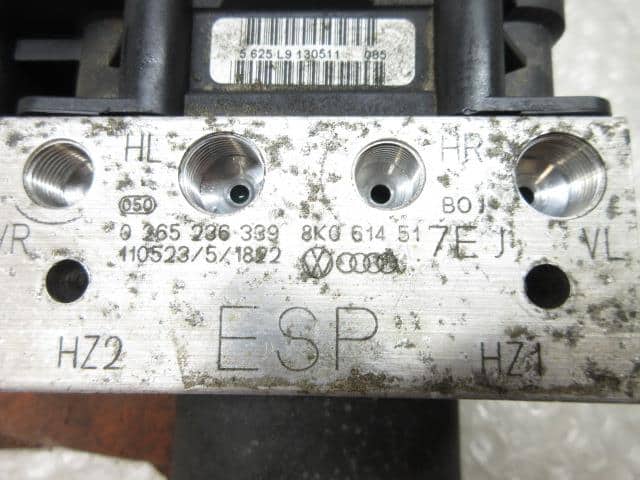 ABS Actuator AUDI Audi a5 2011 ABA-8TCDNL 8K061451 — photo 6