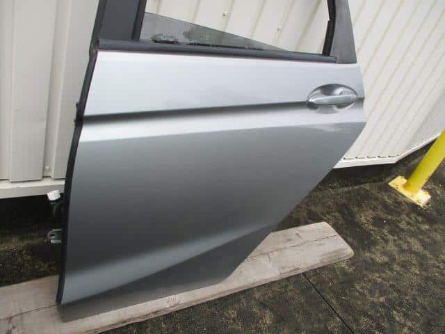 Rear Left Door Assembly HONDA Fit 2015 DAA-GP5 — photo 2