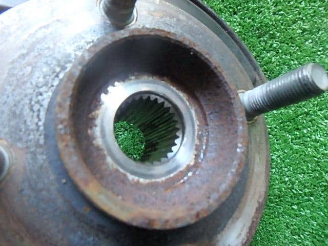 Front Left Knuckle Hub Assembly NISSAN Note 2013 DBA-NE12 — photo 4