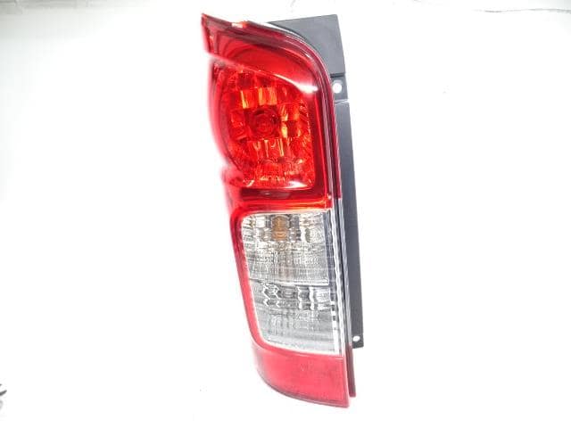 Left Tail Light NISSAN Nv350 — photo 1