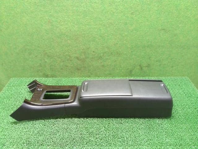 Console Box TOYOTA Chaser 1995 E-GX90 — photo 1