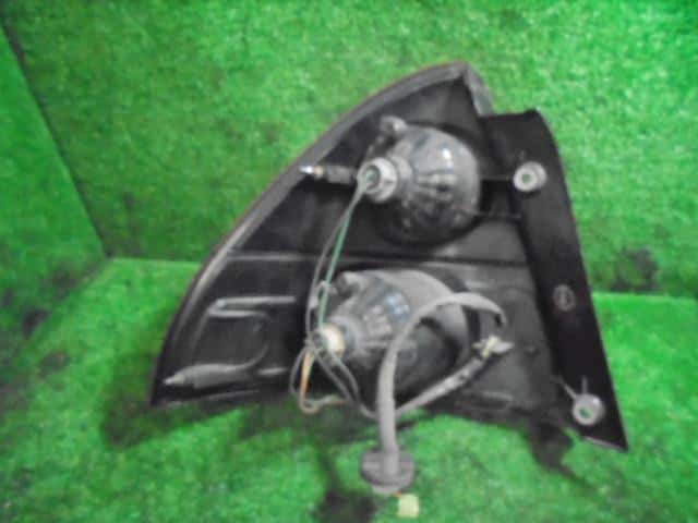 Right Tail Light SUZUKI Aerio 2005 ABA-RC51S — photo 2