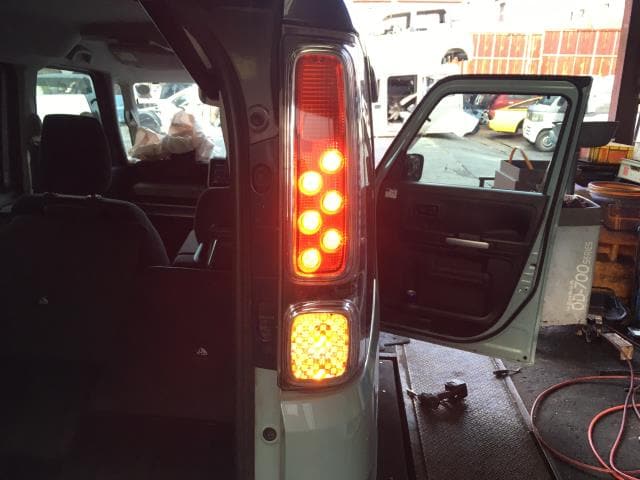Right Tail Light SUZUKI Spacia 2021 5AA-MK53S 3565079R01 — photo 4
