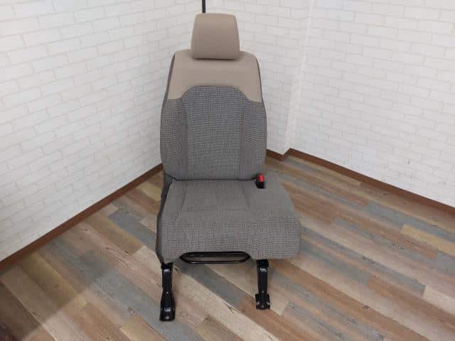 Driver's Seat HONDA N BOX 2023 6BA-JF4 81121TTAJ01ZA — photo 1