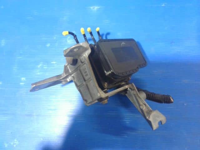 ABS Actuator HONDA Accord 2002 LA-CM2 — photo 1