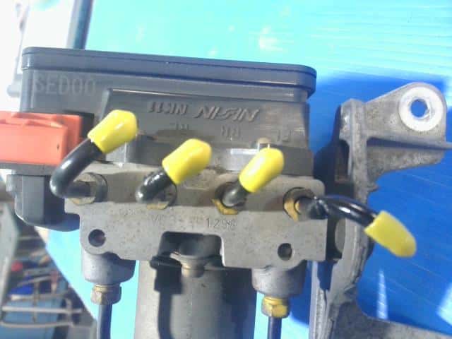 ABS Actuator HONDA Accord 2002 LA-CM2 — photo 4