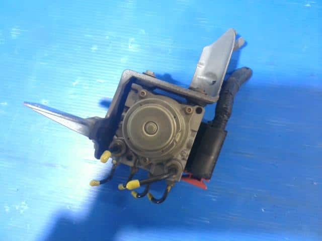 ABS Actuator HONDA Accord 2002 LA-CM2 — photo 2