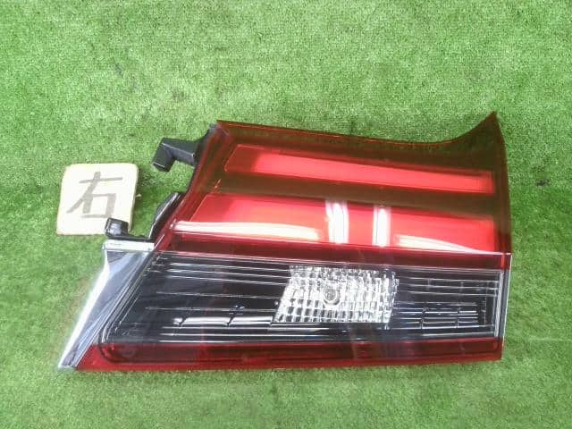 Right Finish Panel TOYOTA Alphard 2015 DBA-AGH30W 8158158260 — photo 1