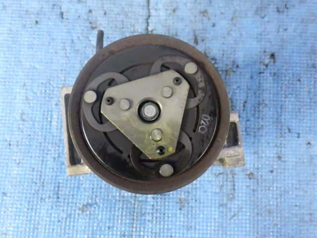 A/C Compressor NISSAN Tiida 2008 DBA-C11 — photo 4