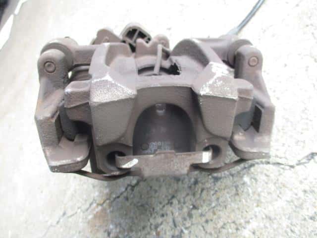 Rear Right Caliper BMW 2015 LDA-2C20 679895806 — photo 2