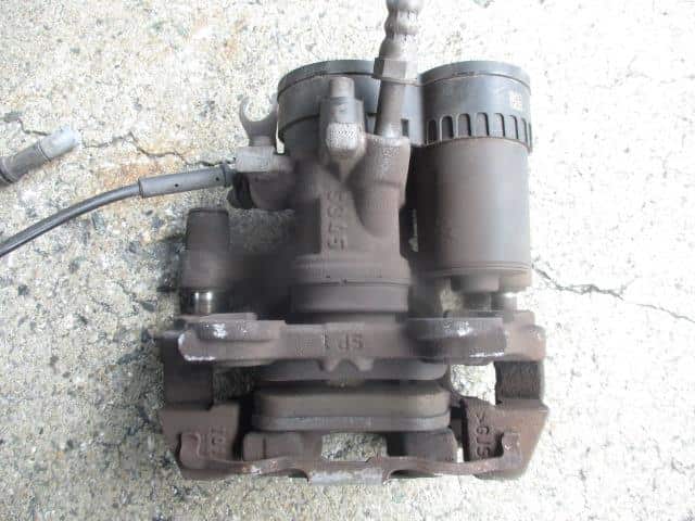 Rear Right Caliper BMW 2015 LDA-2C20 679895806 — photo 4