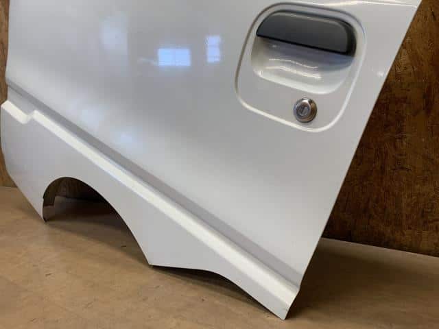 Front Left Door Assembly MITSUBISHI Minicab 1991 V-U42 — photo 3