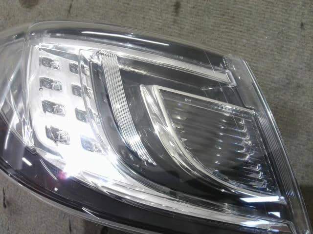Left Tail Light MAZDA Atenza 2008 DBA-GH5FS G33H51160H — photo 2
