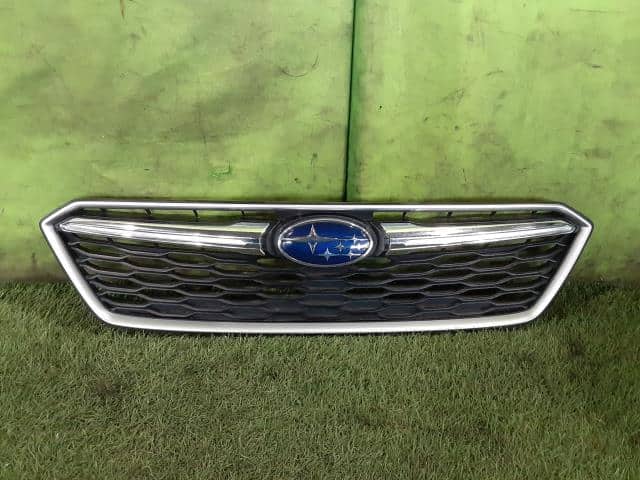 Radiator Grille SUBARU Impreza 2018 DBA-GT3 — photo 1