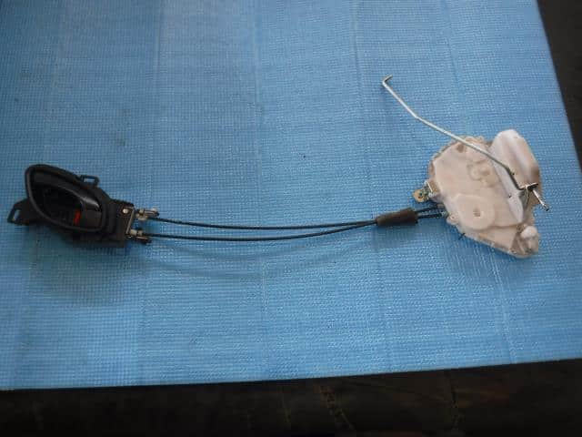 Front Left Door Lock Actuator HONDA Stream 2006 DBA-RN7 — photo 1