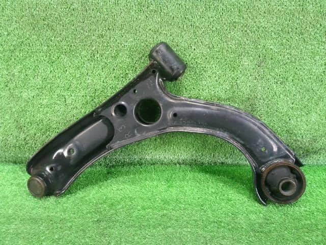Front Right Lower Control Arm DAIHATSU Tanto 2016 DBA-LA600S — photo 5