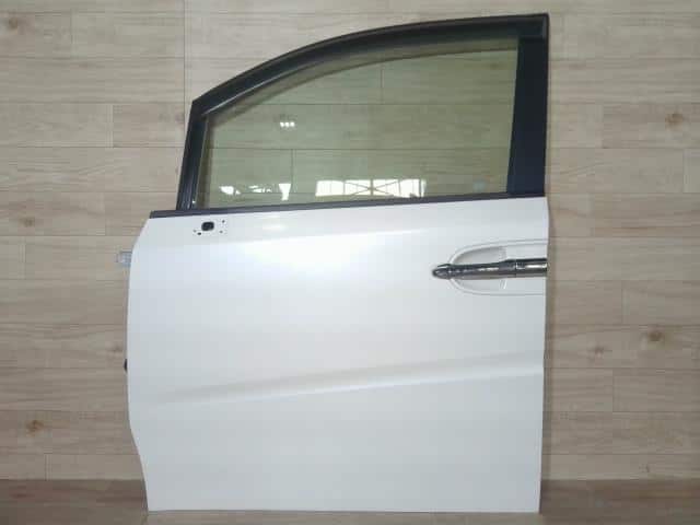 Front Left Door Assembly HONDA Step Wagon 2008 DBA-RG1 — photo 1