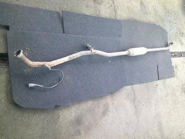 Front Exhaust Pipe NISSAN Moco 2006 CBA-MG22 — photo 1