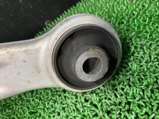 Front Right Lower Control Arm MAZDA RX-8 2003 LA-SE3P F15134300B — photo 3