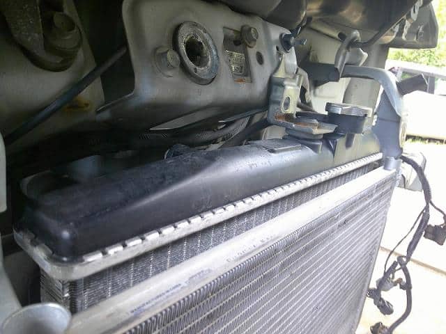Radiator HONDA Acty 2010 EBD-HA9 — photo 1