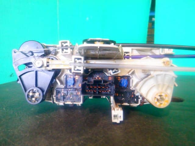 A/C Control Panel NISSAN Wingroad 2008 DBA-Y12 — photo 2