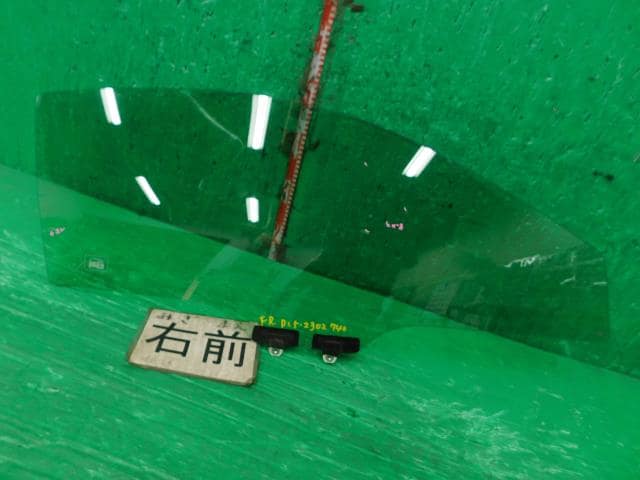 Front Right Door Windshield HONDA Integra 2005 ABA-DC5 — photo 1