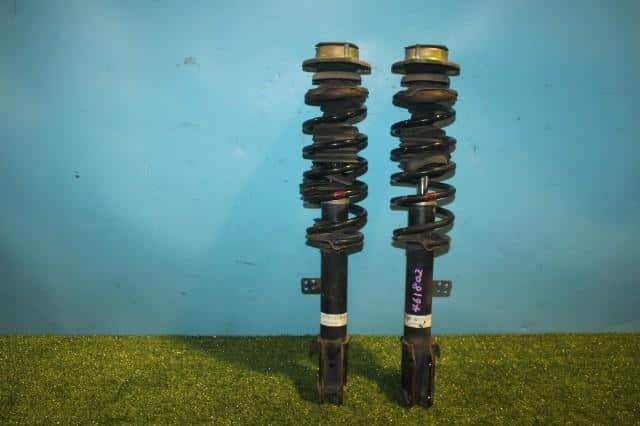 Front Left Strut DAIHATSU Move 2003 UA-L150S — photo 1