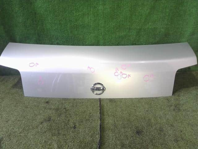 Bonnet Hood NISSAN Nv100 clipper 2019 EBD-DR17 — photo 1