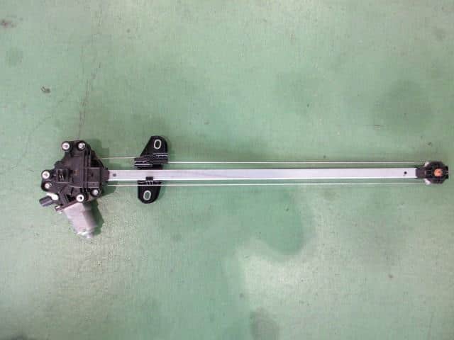 Front Left Door Regulator HONDA N BOX 2014 DBA-JF1 — photo 2
