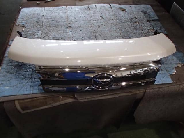 Bonnet Hood DAIHATSU Tanto 2015 DBA-LA610S — photo 1