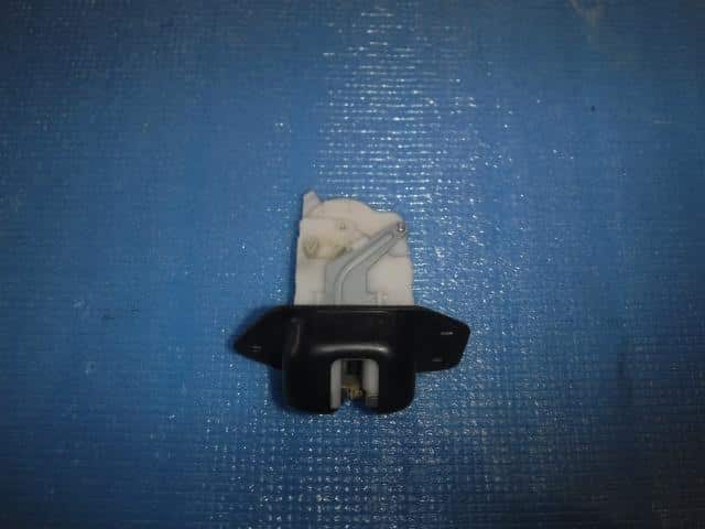 Back Door Lock Actuator NISSAN Note 2009 DBA-E11 — photo 2