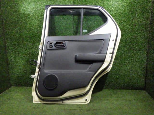 Rear Right Door Assembly SUZUKI Alto 2015 DBA-HA36S 6800374P00 — photo 2