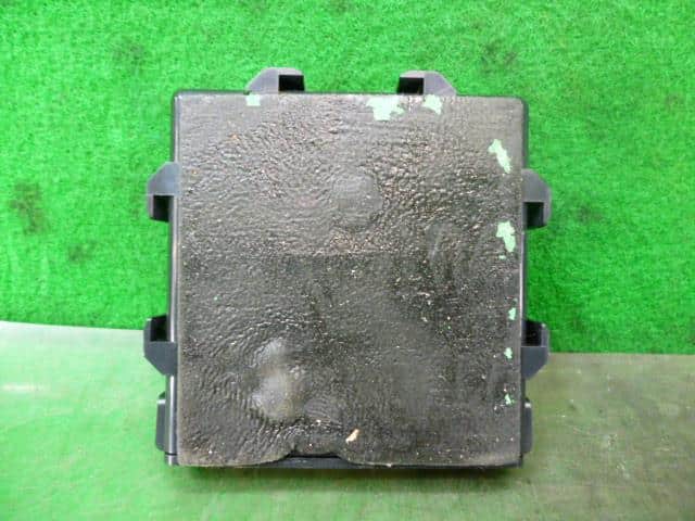 Control Unit TOYOTA Auris 2015 DBA-NRE185 — photo 2