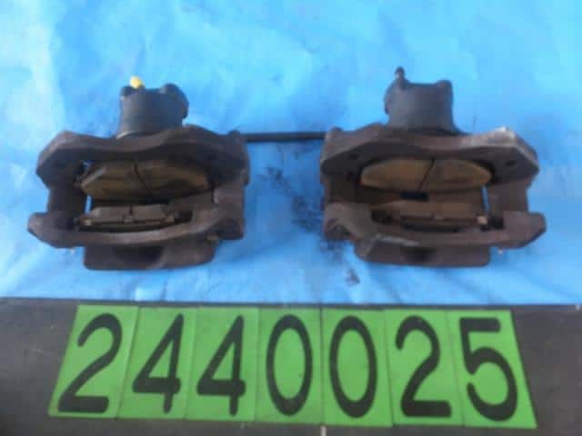Front Left Caliper Mitsubishi Fuso 2011 SKG-FEB50 MK585099 — photo 1