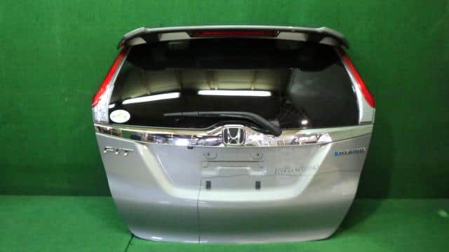 Back Door Assembly HONDA Fit 2014 DAA-GP5 — photo 1