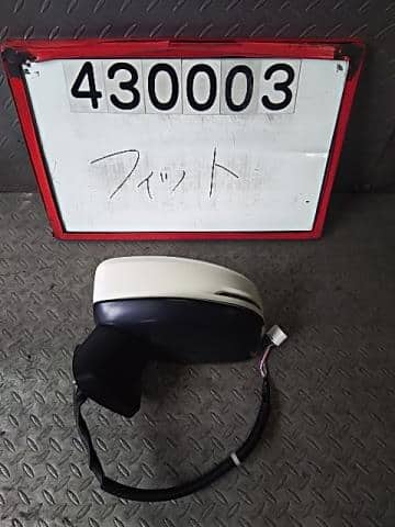 Left Side Mirror HONDA Fit 2015 DAA-GP6 76258T5AJ52 — photo 1