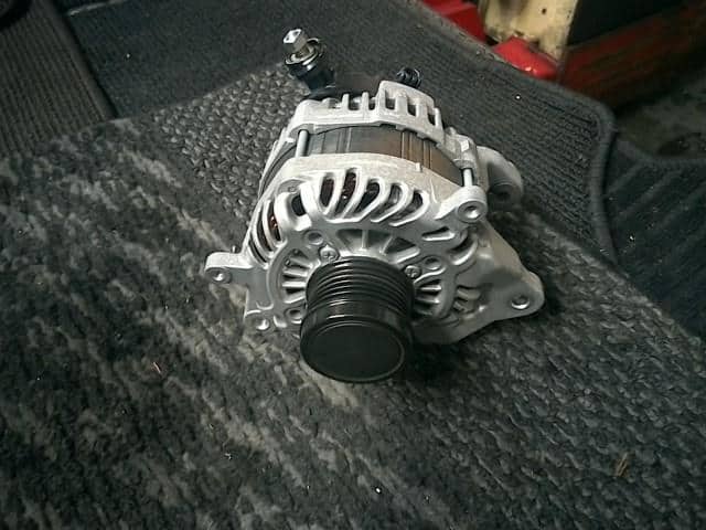 Alternator SUBARU Legacy 2017 DBA-BN9 23700AB070 — photo 1