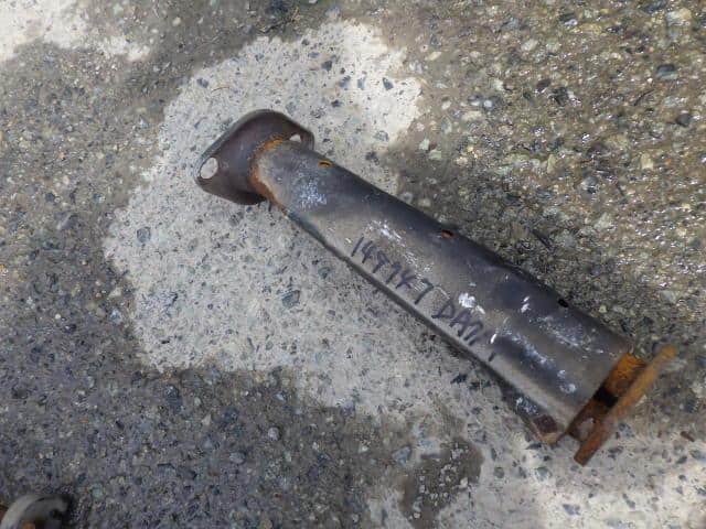 Front Exhaust Pipe SUZUKI Carry 1986 M-DA71T 1419085000 — photo 1