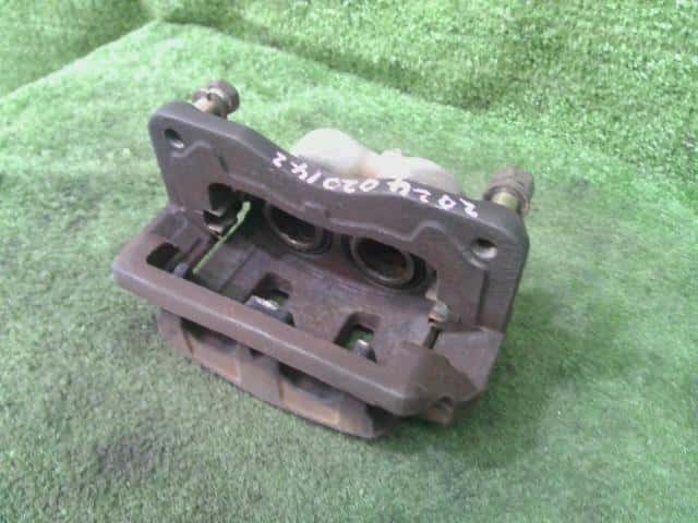 Front Right Caliper SUBARU Forester 2001 GF-SF5 26291AC021 — photo 3