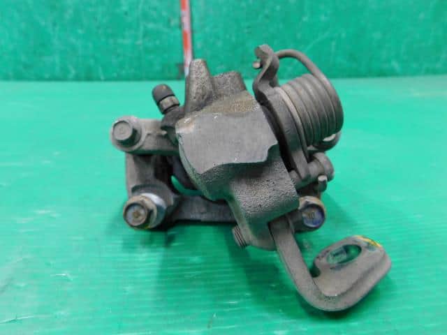 Rear Right Caliper HONDA Fit 2011 DBA-GE8 — photo 4