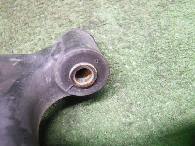 Front Left Lower Control Arm SUZUKI Alto 2010 DBA-HA25S 4520285K00 — photo 4