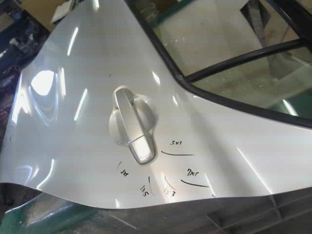 Rear Left Door Assembly TOYOTA Aqua 2013 DAA-NHP10 — photo 8