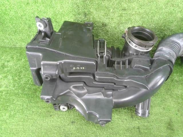 Air Cleaner Assembly HONDA Vezel 2014 DAA-RU4 1720151E008 — photo 5