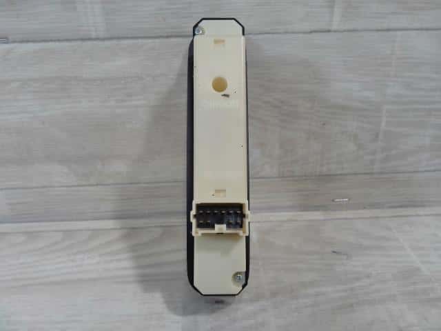 Power Window Switch MAZDA Az offroad 2005 ABA-JM23W 1A126635009 — photo 3